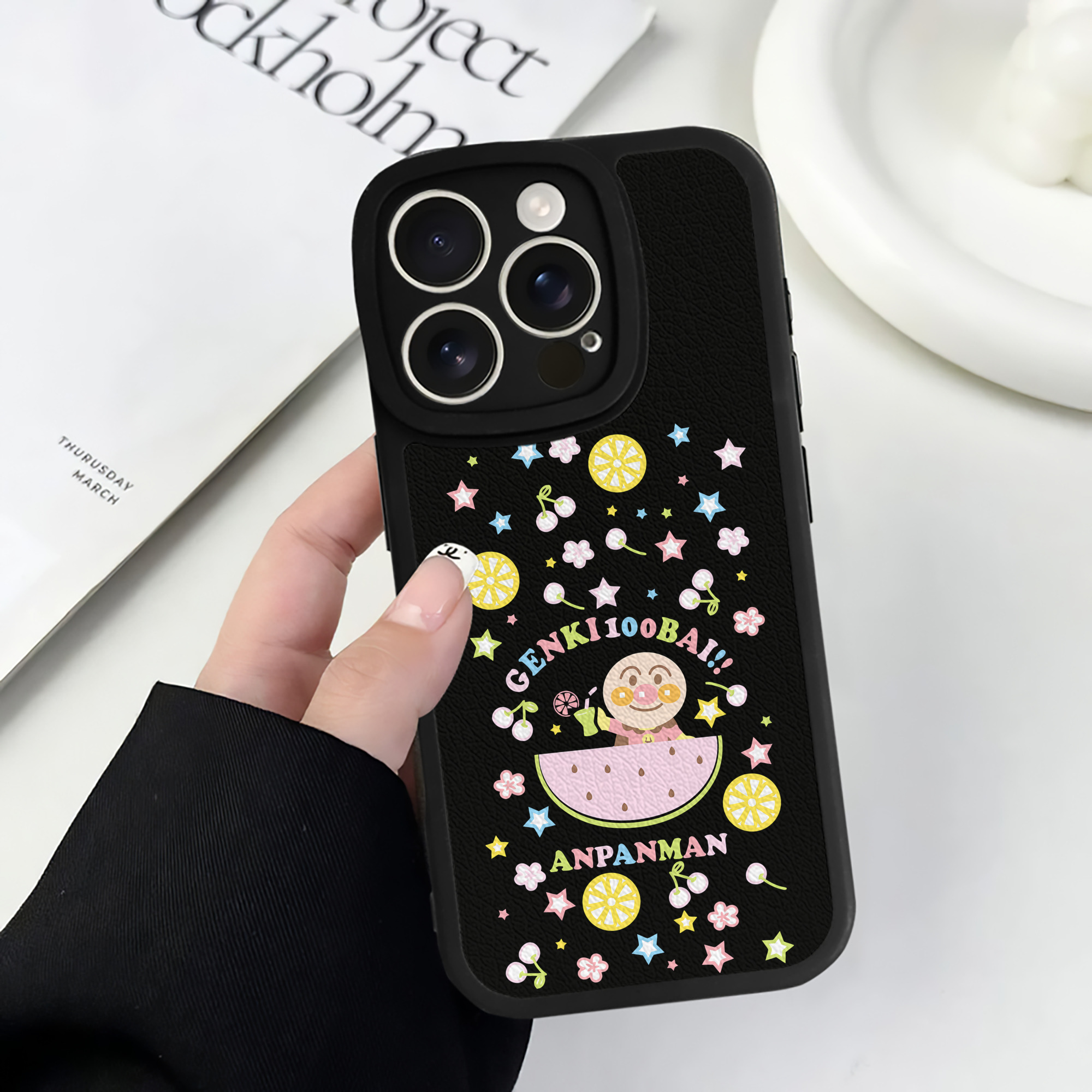 （画像用） アンパンマン Anpanman 【iPhone 16シリーズ対応】シリコンスマホケース（レザー調） 材質：シリコン
